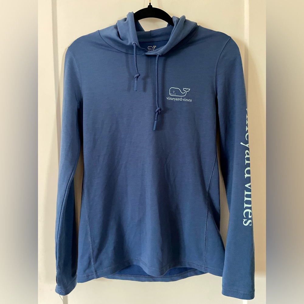 Vineyard Vines Hoodies
Size XS 
Great condition 
$15
